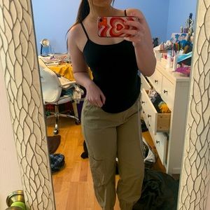 TAN CARGO PANTS WITH CHAIN